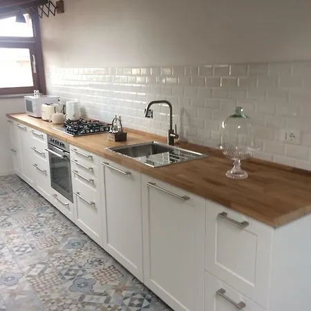 Castel * קאסטלמונטה